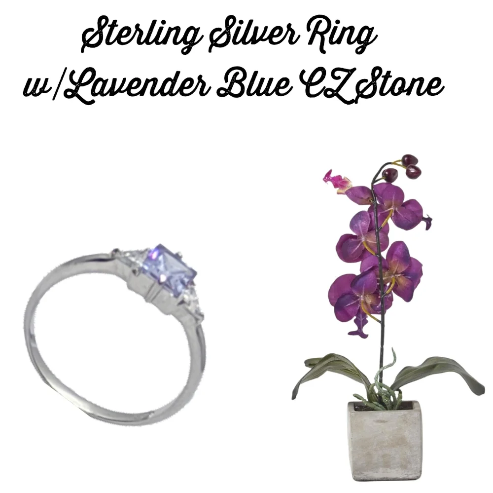 Lovely Sterling Silver Ring w/Lavender Blue CZ Crystal